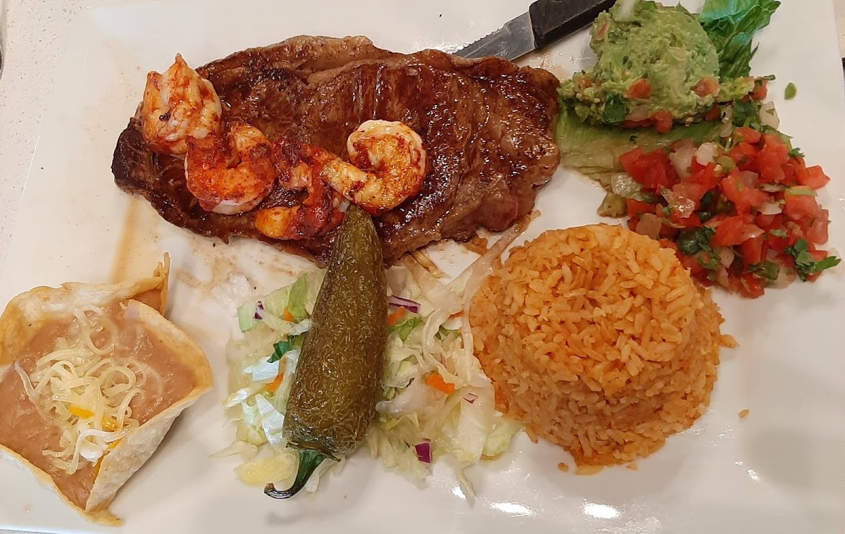 Don Pepe's Bar & Grill-7